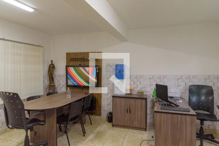 Casa à venda com 290m², 3 quartos e 4 vagasEscritório