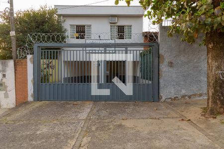 Casa à venda com 290m², 3 quartos e 4 vagasFachada