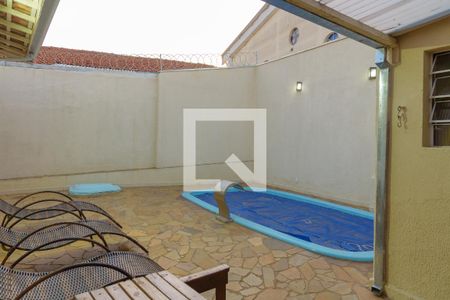 Casa à venda com 290m², 3 quartos e 4 vagasPiscina