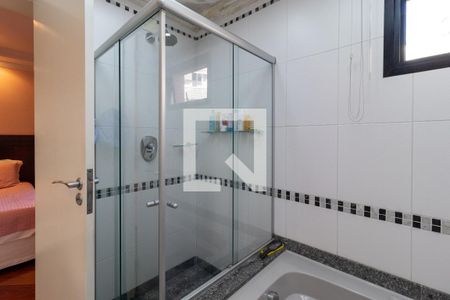 Apartamento à venda com 147m², 3 quartos e 3 vagasBanheiro da Suíte 2