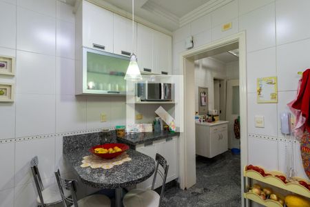 Apartamento à venda com 147m², 3 quartos e 3 vagasCozinha