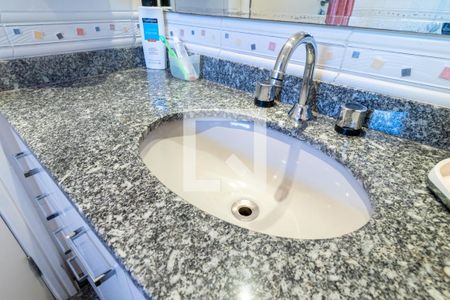 Apartamento à venda com 147m², 3 quartos e 3 vagasBanheiro da Suíte 3