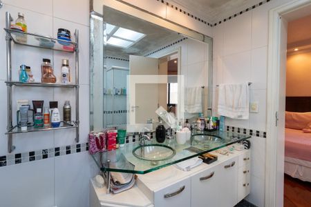 Apartamento à venda com 147m², 3 quartos e 3 vagasBanheiro da Suíte 2