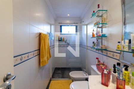 Apartamento à venda com 147m², 3 quartos e 3 vagasBanheiro da Suíte 1