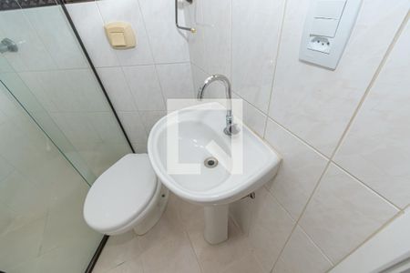Apartamento à venda com 84m², 3 quartos e 1 vagaDetalhe Banheiro Corredor