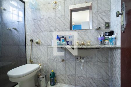 Casa para alugar com 360m², 4 quartos e 6 vagasBanheiro da suíte 2