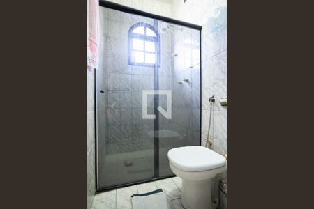 Casa para alugar com 360m², 4 quartos e 6 vagasBanheiro da suíte 2