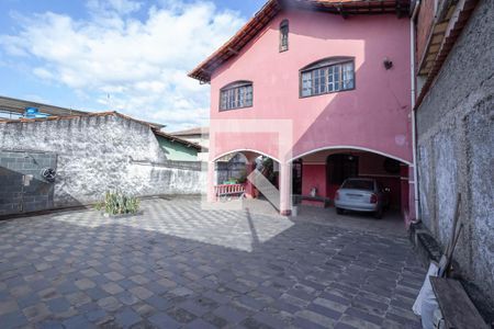 Casa para alugar com 360m², 4 quartos e 6 vagasQuintal