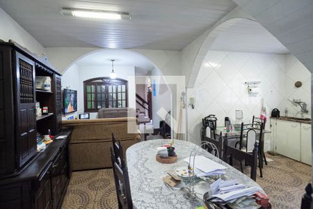 Casa para alugar com 360m², 4 quartos e 6 vagasCozinha