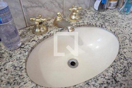 Casa para alugar com 360m², 4 quartos e 6 vagasBanheiro da suíte 2