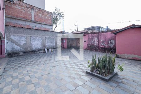 Casa para alugar com 360m², 4 quartos e 6 vagasQuintal