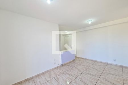 Sala de apartamento para alugar com 2 quartos, 56m² em Vila Ivone, São Paulo