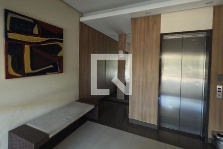 Apartamento à venda com 92m², 3 quartos e 2 vagasHall social