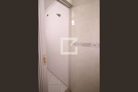 Casa à venda com 240m², 3 quartos e 2 vagasLavabo