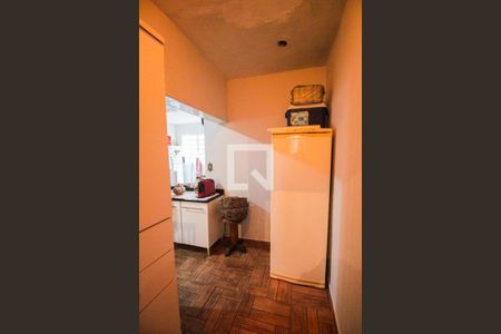 Casa à venda com 300m², 6 quartos e 2 vagasDetalhe