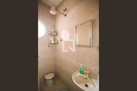 Casa à venda com 300m², 6 quartos e 2 vagasBanheiro 3
