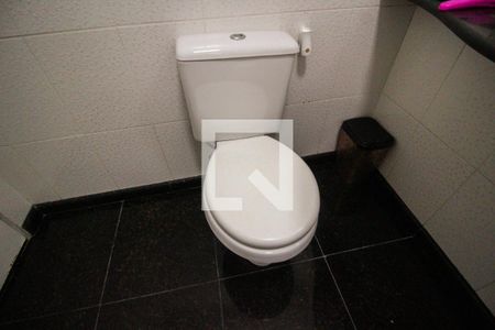 Casa à venda com 300m², 6 quartos e 2 vagasBanheiro 5