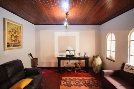 Sala 1 de casa à venda com 6 quartos, 300m² em Vila Campanela, São Paulo
