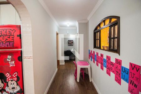 Casa à venda com 300m², 6 quartos e 2 vagasCorredor