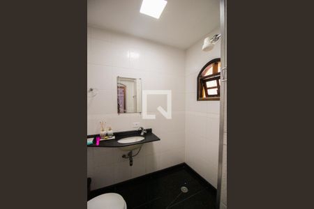 Casa à venda com 300m², 6 quartos e 2 vagasBanheiro 5