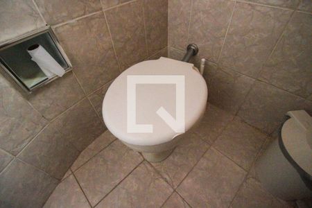 Casa à venda com 300m², 6 quartos e 2 vagasBanheiro 3
