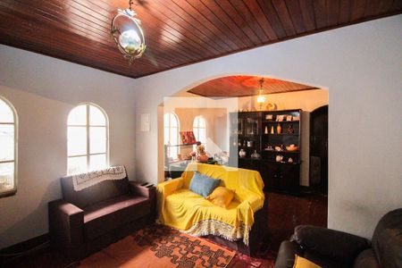 Sala 1 de casa à venda com 6 quartos, 300m² em Vila Campanela, São Paulo