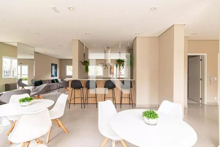 Apartamento para alugar com 38m², 2 quartos e 1 vaga Apartamento para alugar com 38m², 2 quartos e 1 vagaÁrea comum - Salão de festas