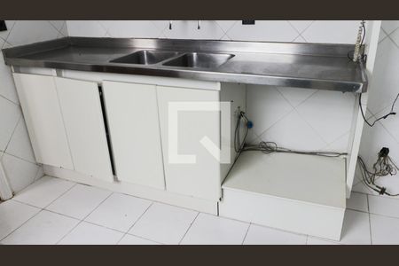 Apartamento à venda com 190m², 4 quartos e 3 vagas Apartamento à venda com 190m², 4 quartos e 3 vagasCozinha - Armários