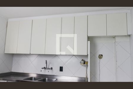 Apartamento à venda com 190m², 4 quartos e 3 vagas Apartamento à venda com 190m², 4 quartos e 3 vagasCozinha - Armários