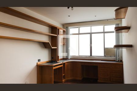 Apartamento à venda com 190m², 4 quartos e 3 vagas Apartamento à venda com 190m², 4 quartos e 3 vagasQuarto 3