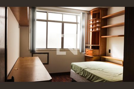 Apartamento à venda com 190m², 4 quartos e 3 vagas Apartamento à venda com 190m², 4 quartos e 3 vagasQuarto 2
