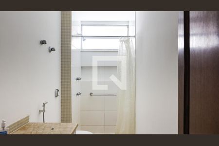 Apartamento à venda com 190m², 4 quartos e 3 vagas Apartamento à venda com 190m², 4 quartos e 3 vagasBanheiro