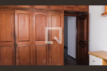 Apartamento à venda com 190m², 4 quartos e 3 vagas Apartamento à venda com 190m², 4 quartos e 3 vagasQuarto 2