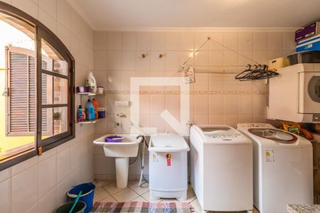 Casa à venda com 200m², 3 quartos e 4 vagas Casa à venda com 200m², 3 quartos e 4 vagasÁrea de Serviço