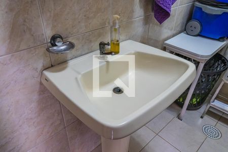 Casa à venda com 200m², 3 quartos e 4 vagas Casa à venda com 200m², 3 quartos e 4 vagasDetalhe do Banheiro de Serviço
