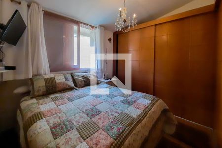 Casa à venda com 388m², 4 quartos e 4 vagasSuíte 1