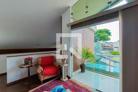 Casa à venda com 388m², 4 quartos e 4 vagasBiblioteca