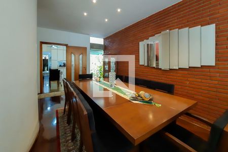 Casa à venda com 388m², 4 quartos e 4 vagasSala de Jantar