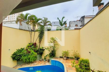 Casa à venda com 388m², 4 quartos e 4 vagasVista da Suíte 1