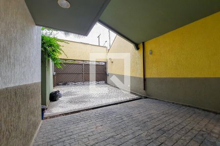 Casa à venda com 388m², 4 quartos e 4 vagasGaragem