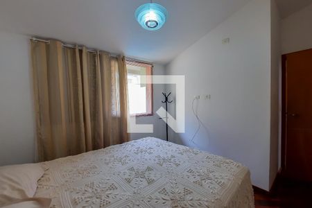 Casa à venda com 388m², 4 quartos e 4 vagasSuíte 2