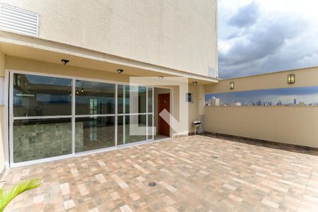 Apartamento para alugar com 30m², 1 quarto e 1 vaga Apartamento para alugar com 30m², 1 quarto e 1 vagaSalão de festas e Churrasqueira