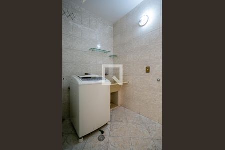 Casa à venda com 137m², 3 quartos e 2 vagasÁrea de serviço