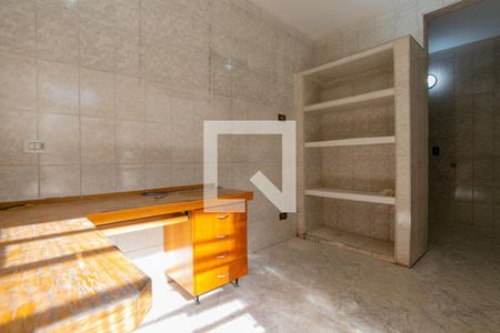 Casa à venda com 137m², 3 quartos e 2 vagasEscritório