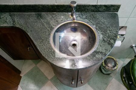 Casa à venda com 137m², 3 quartos e 2 vagasBanheiro 1