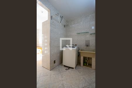 Casa à venda com 137m², 3 quartos e 2 vagasÁrea de serviço