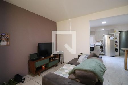 Sala de casa à venda com 2 quartos, 200m² em Jardim Santa Emilia, Guarulhos