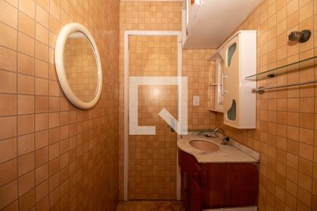 Apartamento para alugar com 60m², 2 quartos e sem vagaBanheiro