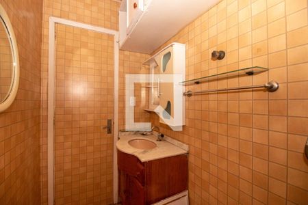 Apartamento para alugar com 60m², 2 quartos e sem vagaBanheiro