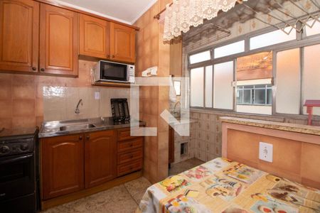 Apartamento para alugar com 60m², 2 quartos e sem vagaCozinha